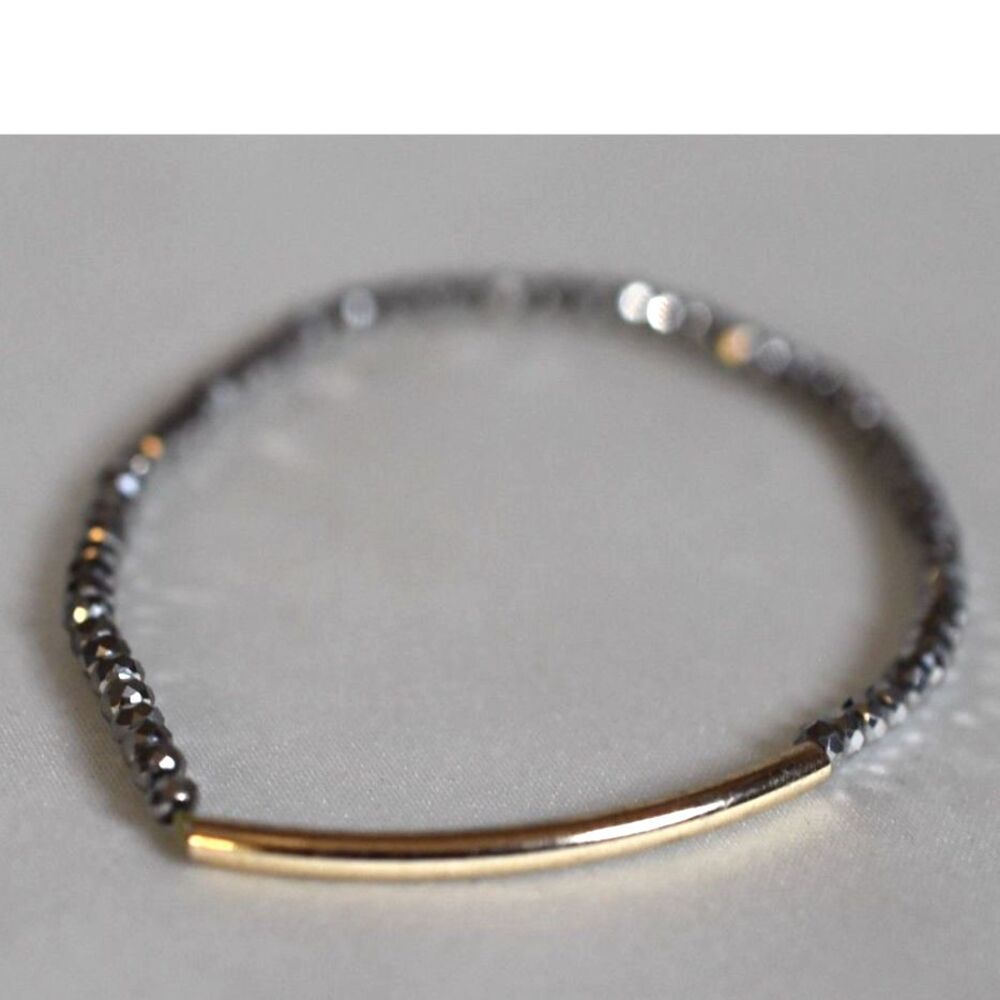 Sparkling Beveled Dichroic Gray Glass Beads Gold Tone Tube 6" Stretch Bracelet